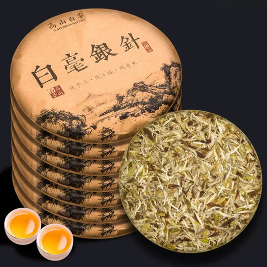 2014-spring-fuding-white-tea-cake-baihaoyinzhen-yiqin-tea-house-yiqinteahouse-com-2 - YIQIN TEA HOUSE 一沁茶舍 yiqinteahouse.com