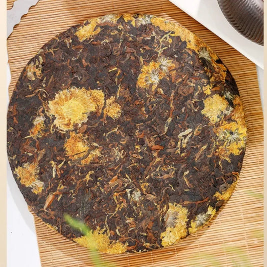 2022-spring-yunnan-shu-puer-tea-cake-chrysanthemum-yiqin-tea-house-yiqinteahouse-com-2 - YIQIN TEA HOUSE 一沁茶舍 yiqinteahouse.com