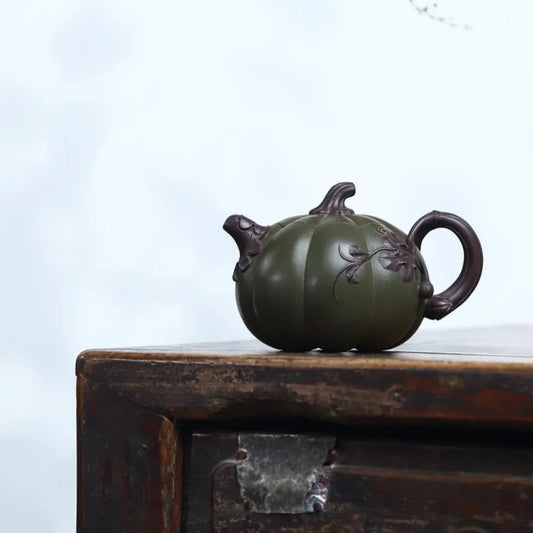 full-handmade-yixing-zisha-teapot-bi-color-pumpkin-pot-lu-nizi-ni-260ml-yiqin-tea-house-yiqinteahouse-com-2 - YIQIN TEA HOUSE 一沁茶舍 yiqinteahouse.com