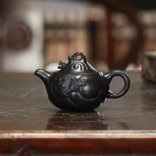 full-handmade-yixing-zisha-teapot-carp-dragon-pot-hei-ni-170ml-yiqin-tea-house-yiqinteahouse-com-2 - YIQIN TEA HOUSE 一沁茶舍 yiqinteahouse.com