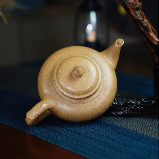 full-handmade-yixing-zisha-teapot-xiao-ying-pot-duan-ni-270ml-yiqin-tea-house-yiqinteahouse-com-2 - YIQIN TEA HOUSE 一沁茶舍 yiqinteahouse.com