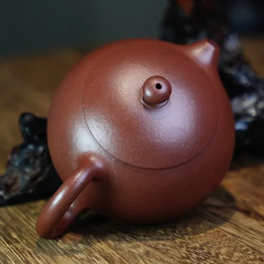 full-handmade-yixing-zisha-teapot-xishi-pot-di-cao-qing-130ml-yiqin-tea-house-yiqinteahouse-com-2 - YIQIN TEA HOUSE 一沁茶舍 yiqinteahouse.com