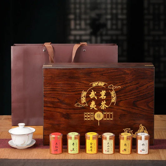 wuyi-yan-cha-narcissus-rougui-qilan-da-hong-pao-or-jin-jun-mei-lapsang-souchong-small-cannd-gift-box-set-250g-yiqin-tea-house-yiqinteahouse-com-2 - YIQIN TEA HOUSE 一沁茶舍 yiqinteahouse.com