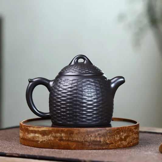 yixing-zisha-teapot-bamboo-weaving-qin-quan-hei-ni-260ml-yiqin-tea-house-yiqinteahouse-com-2 - YIQIN TEA HOUSE 一沁茶舍 yiqinteahouse.com