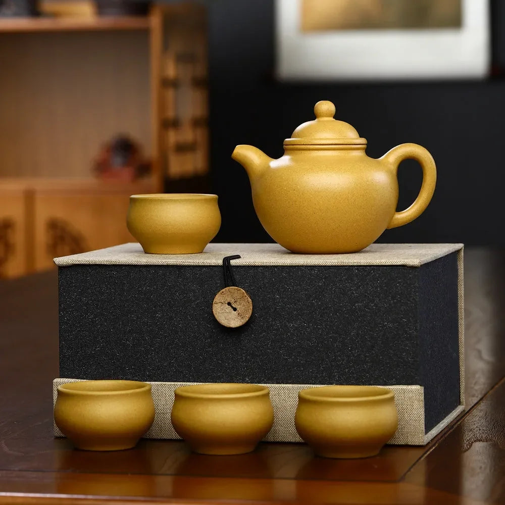 yixing-zisha-teapot-set-lotus-seed-pot-huangjin-duan-ni-300ml-yiqin-tea-house-yiqinteahouse-com-11 - YIQIN TEA HOUSE 一沁茶舍 yiqinteahouse.com