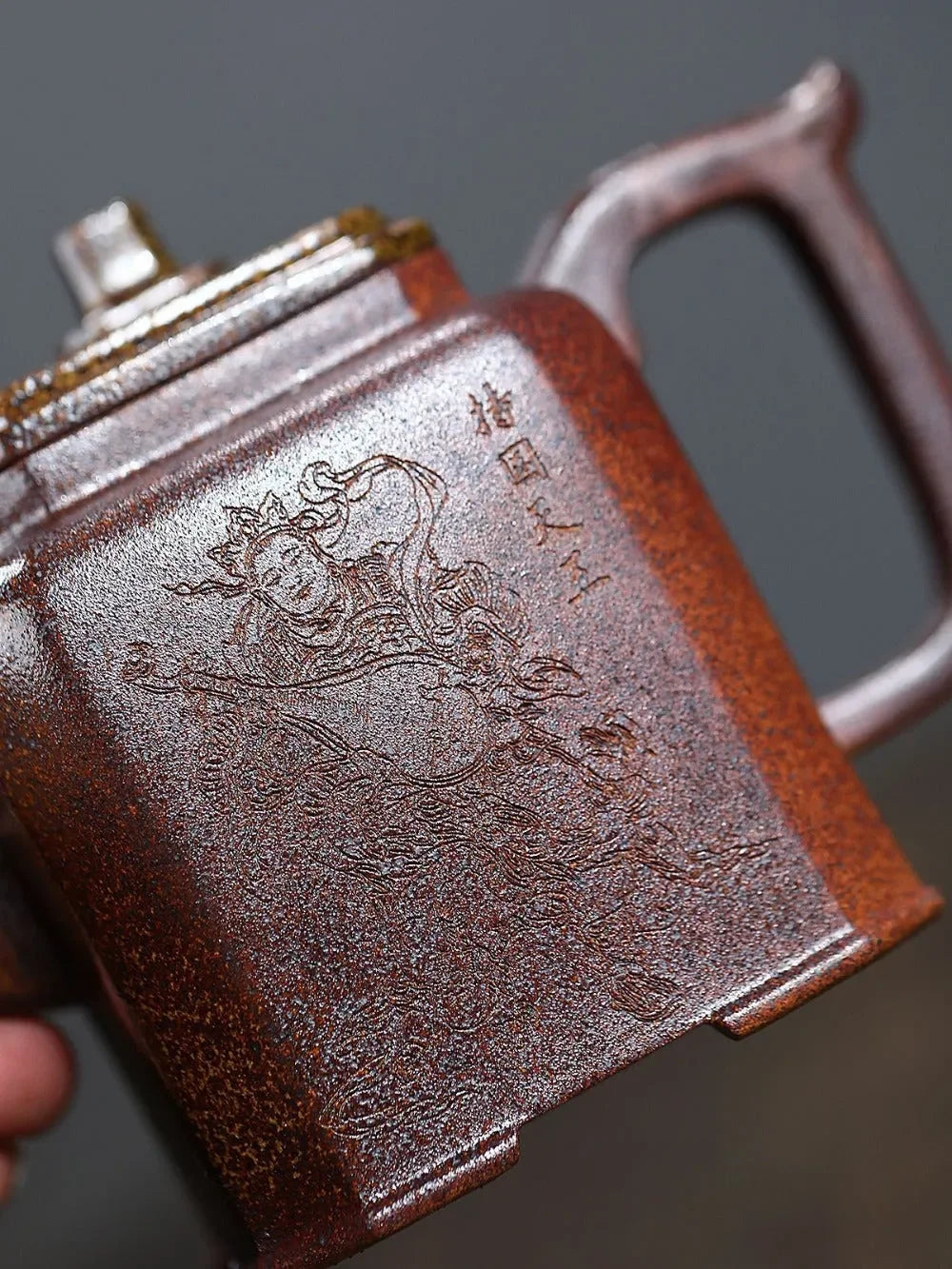 yixing-zisha-teapot-sifang-ji-yu-high-temperature-duan-ni-fired-340ml-yiqin-tea-house-yiqinteahouse-com-10 - YIQIN TEA HOUSE 一沁茶舍 yiqinteahouse.com