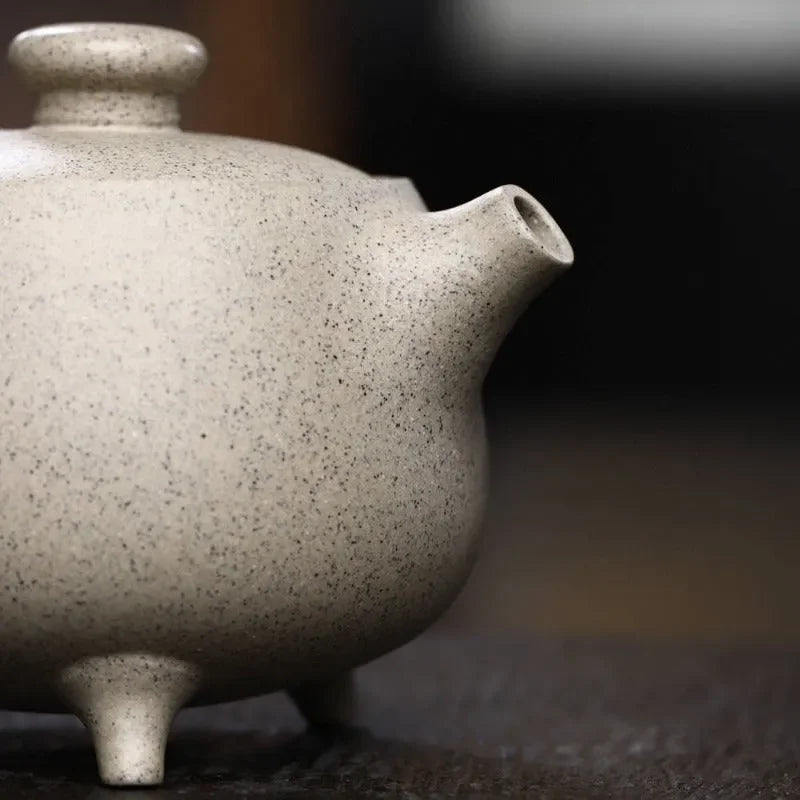 yixing-zisha-teapot-three-legs-tripod-bai-duan-ni-160ml-yiqin-tea-house-yiqinteahouse-com-9 - YIQIN TEA HOUSE 一沁茶舍 yiqinteahouse.com