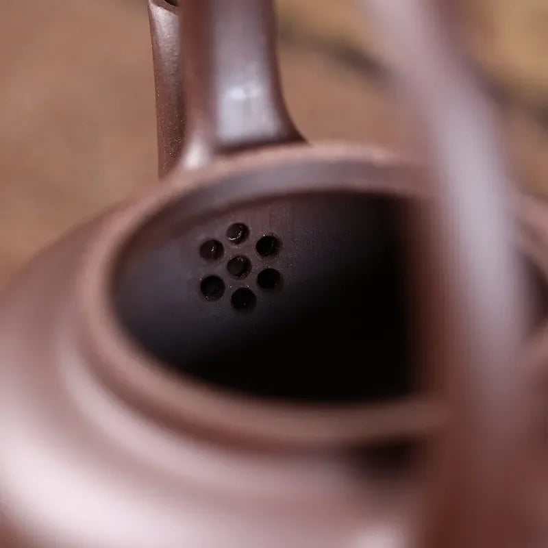 yixing-zisha-teapot-tiliang-pot-zi-ni-250ml-yiqin-tea-house-yiqinteahouse-com-11 - YIQIN TEA HOUSE 一沁茶舍 yiqinteahouse.com