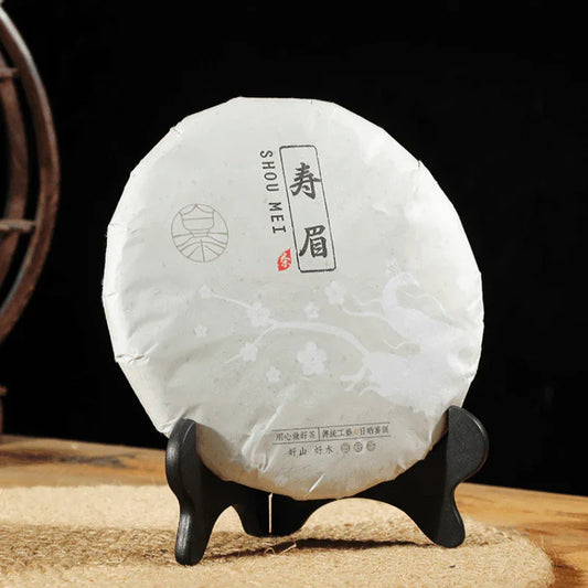 2011-fuding-white-tea-cake-shou-mei-yiqin-tea-house-yiqinteahouse-com-2 - YIQIN TEA HOUSE 一沁茶舍 yiqinteahouse.com