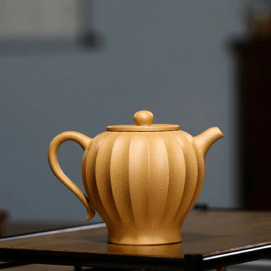 yixing-zisha-teapot-ribbed-yuli-huangjin-duan-ni-240ml-yiqin-tea-house-yiqinteahouse-com-2 - YIQIN TEA HOUSE 一沁茶舍 yiqinteahouse.com