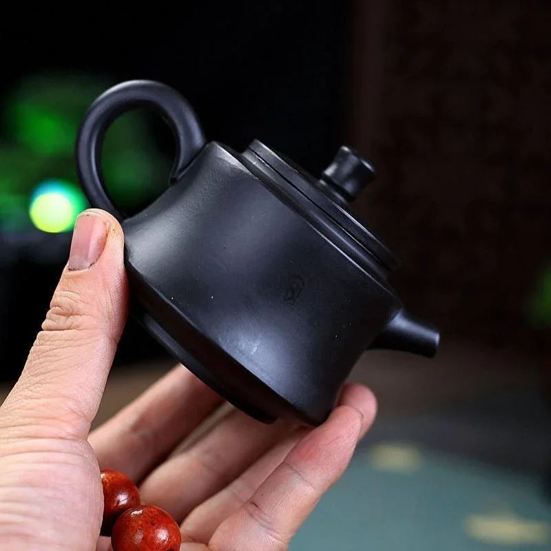 yixing-zisha-teapot-the-universe-hei-zhu-ni-150ml-yiqin-tea-house-yiqinteahouse-com-4 - YIQIN TEA HOUSE 一沁茶舍 yiqinteahouse.com