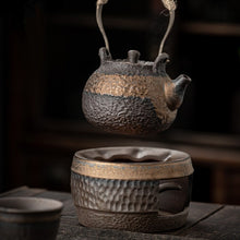 Load image into Gallery viewer, Retro Gilded Coarse Ceramic Candle Burner Tea Warmer [Hammer Pattern] | 复古鎏金 粗陶 蜡烛炉 温茶炉 [锤纹]
