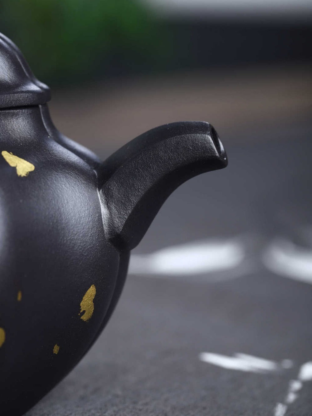 Théière Yixing Zisha entièrement faite à la main [Pot de graines de lotus doré] (Shi Huang - 300 ml)