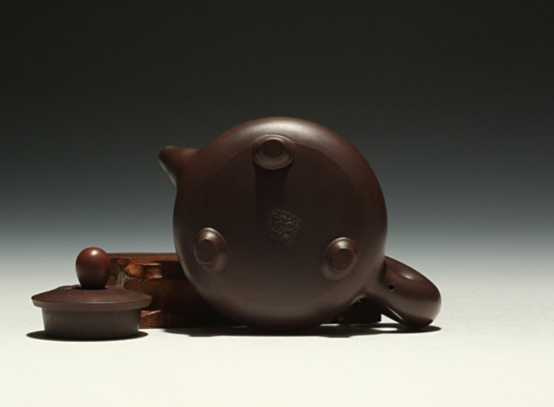 Full Handmade Yixing Zisha Teapot [Squirrel Pot] (Lao Zi Ni - 120/150ml)