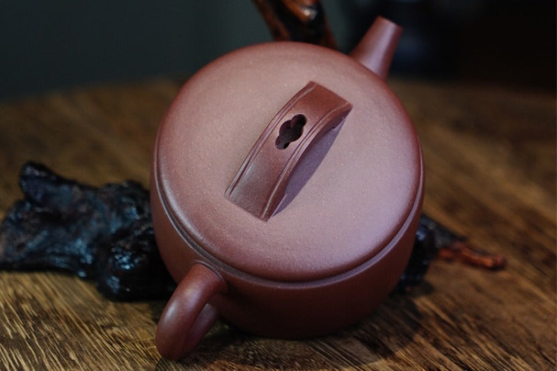 Full Handmade Yixing Zisha Teapot [Hanwa Pot] (Di Cao Qing - 180ml)