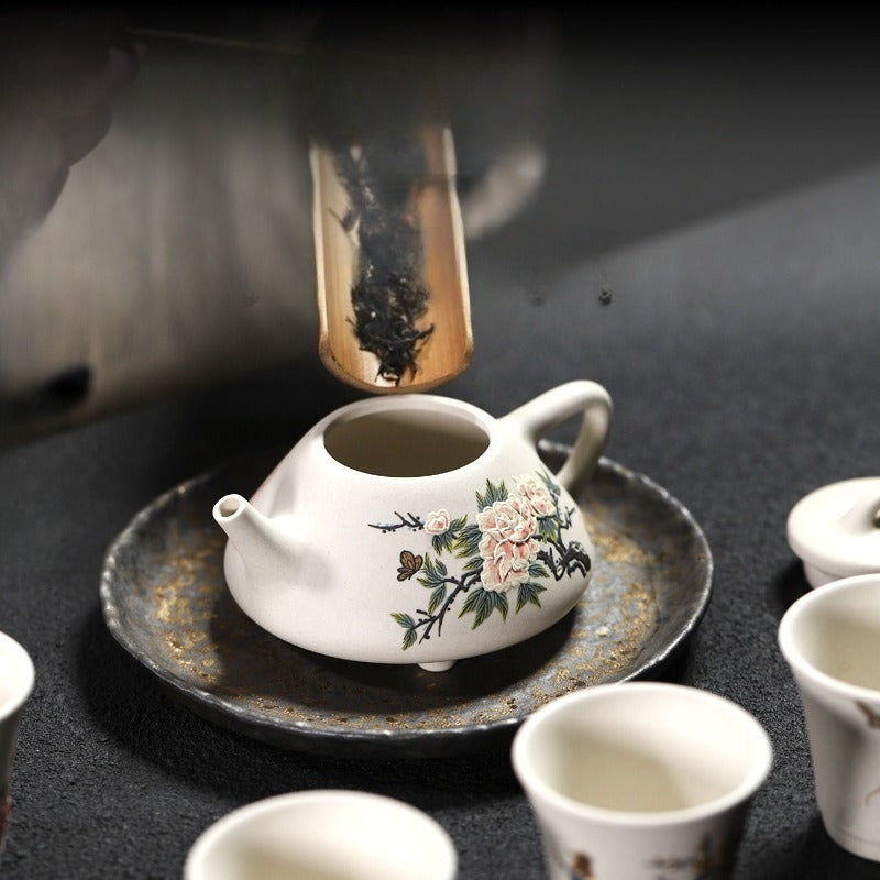 Full Handmade Yixing Zisha Teapot [Flowers Collection] 1 Pot 4 Cups Set (Bei Duan Ni - 245ml)
