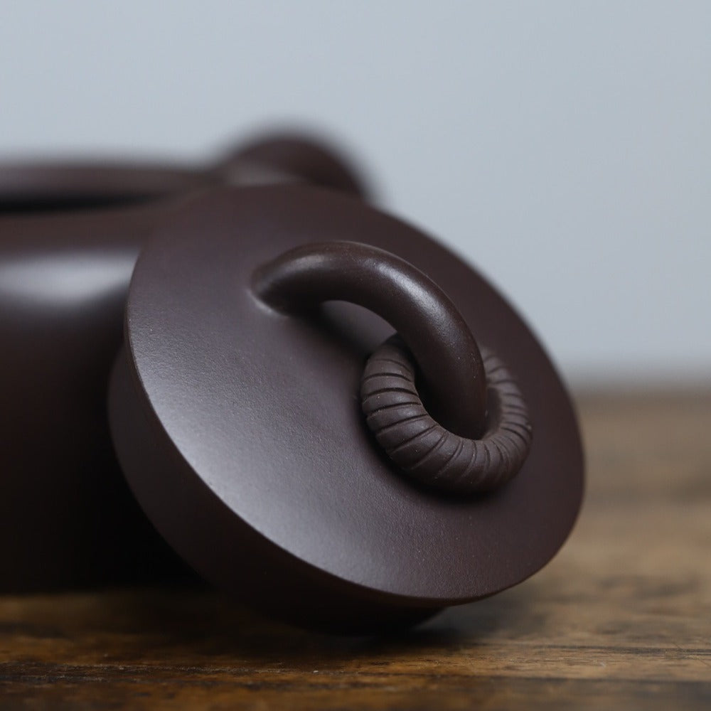 全手工宜兴紫砂茶壶 [单环扁圆壶] (老紫泥 - 200ml)