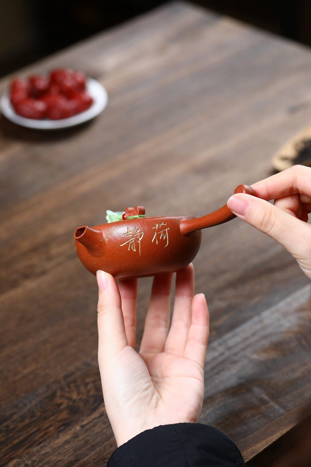 Yixing Zisha Teapot [Lotus Tang Yu] (Hong Jiang Po Ni - 110ml)
