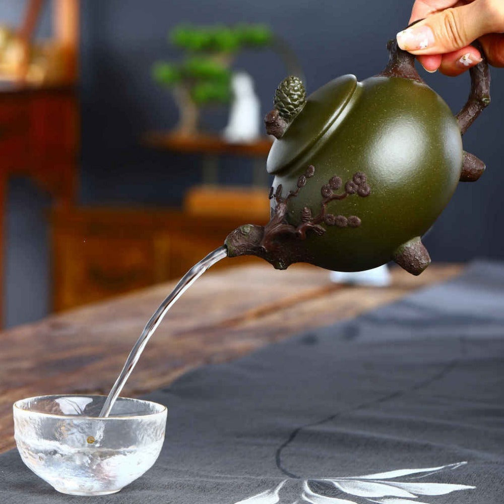 Full Handmade Yixing Zisha Teapot [Pine Cone Pot] (Mo Lu Ni - 380ml)