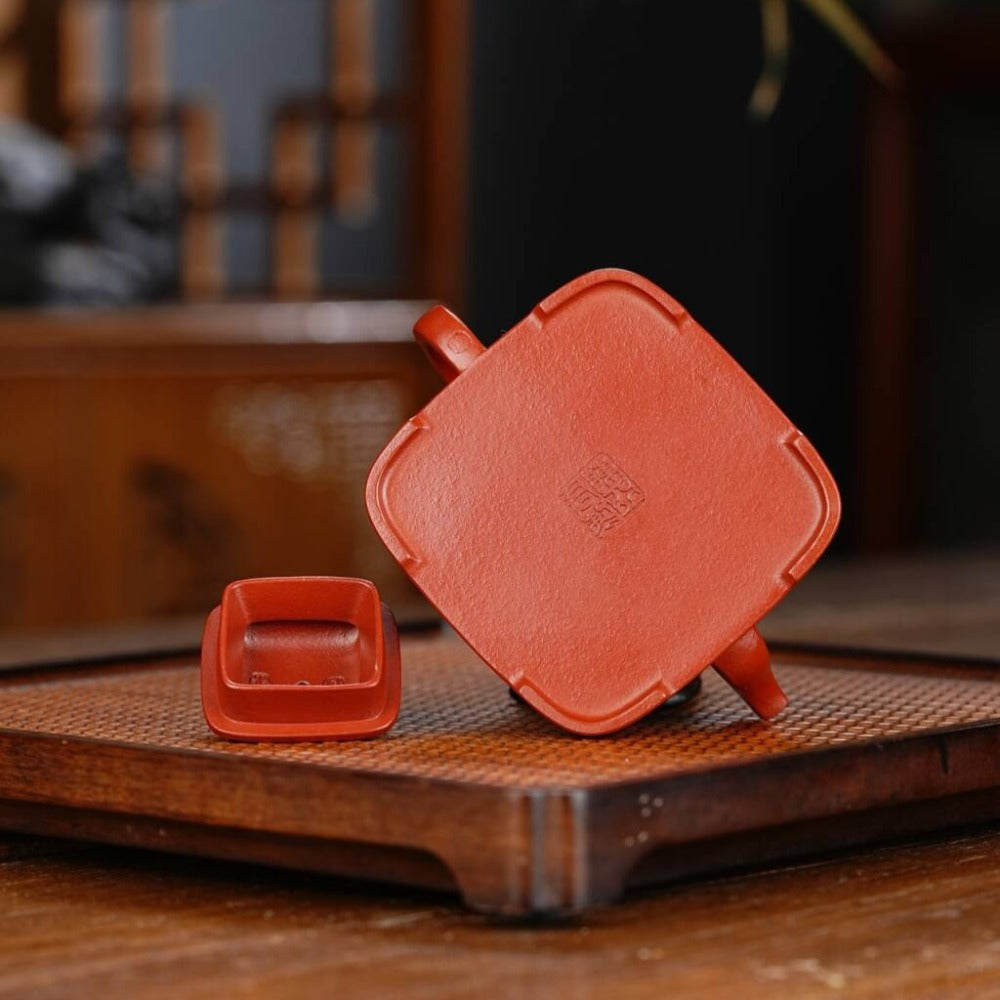 Full Handmade Yixing Zisha Teapot [Gu Leng Pot] (Zhu Ni - 140ml)