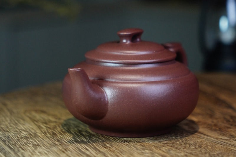 Théière Yixing Zisha entièrement faite à la main [Pot Shang Xin Qiao] (Di Cao Qing - 260 ml)