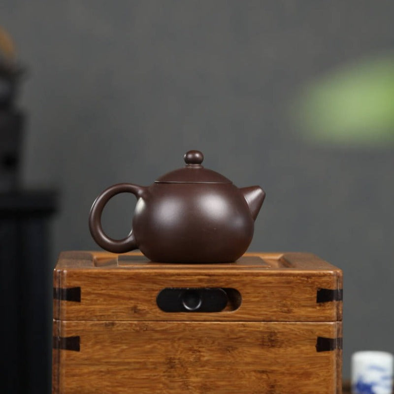 Full Handmade Yixing Zisha Teapot [Xishi Pot] (Lao Zi Ni - 200ml)