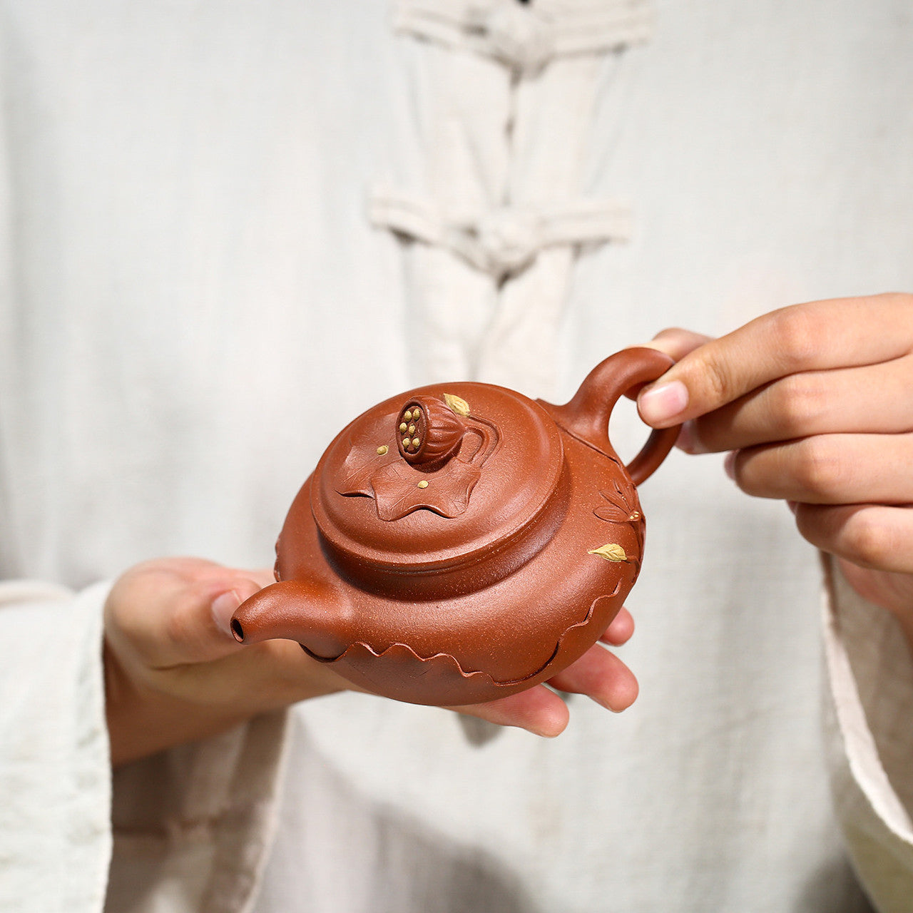 Yixing Zisha Teapot [Lotus Antique 荷香仿古] (Jiang Po Ni - 200ml)