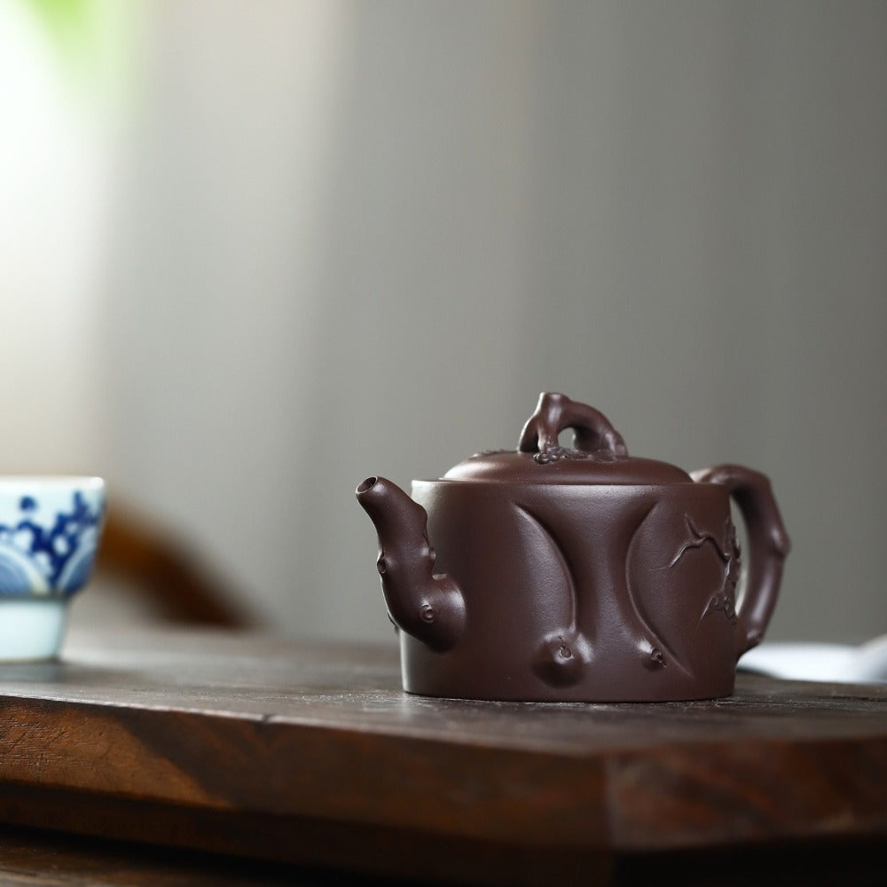 Full Handmade Yixing Zisha Teapot [Grape Stump Pot] (Lao Zi Ni - 180ml)