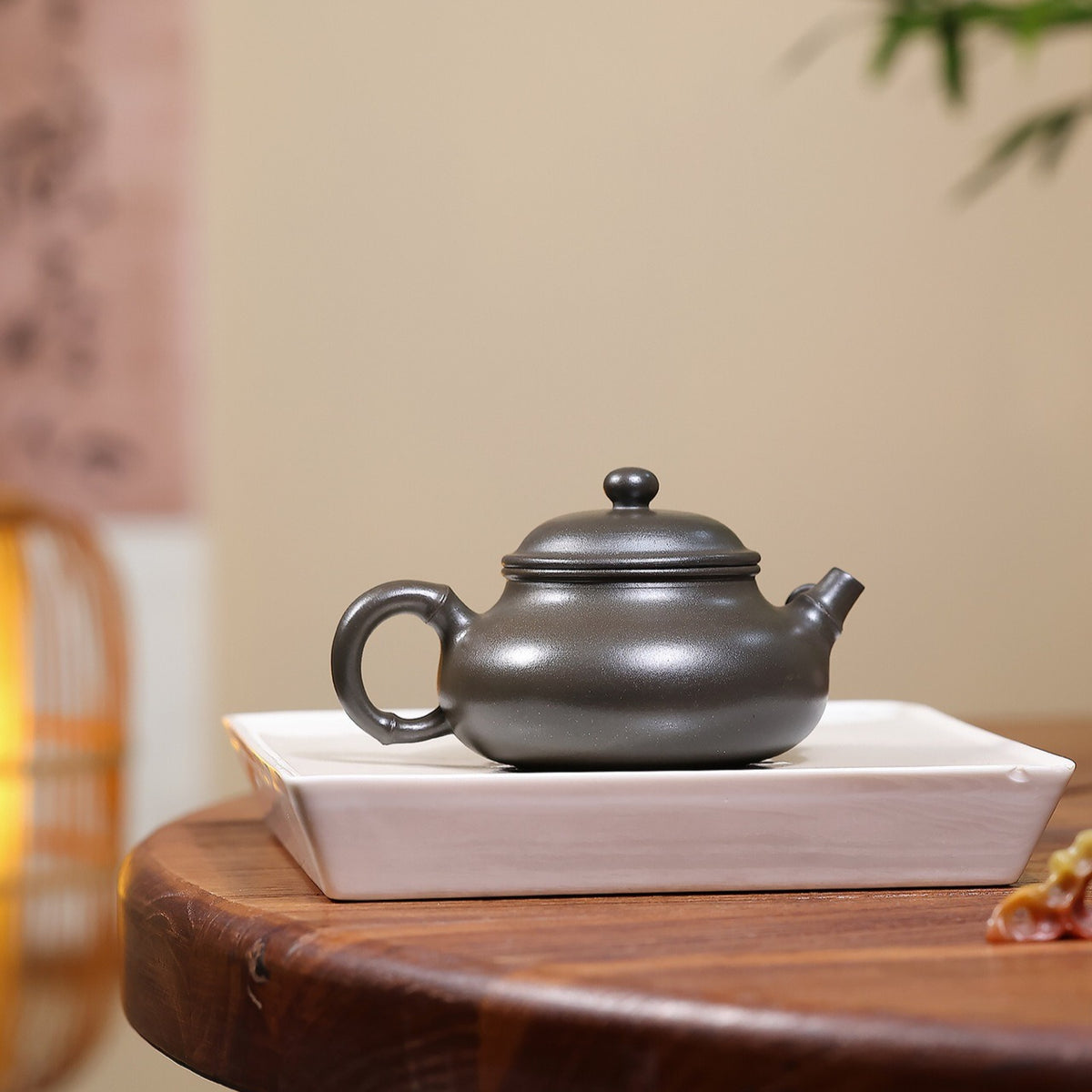 Yixing Zisha Teapot [Bamboo Leaf Rong Tian] (Reduction-fired Zhu Ni - 220ml)