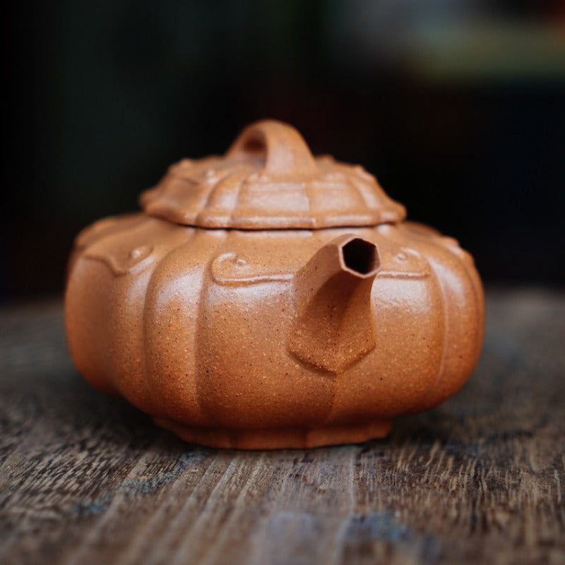 Full Handmade Yixing Zisha Teapot [Jinnang Ruyi Pot] (Jiang Po Ni - 190ml)