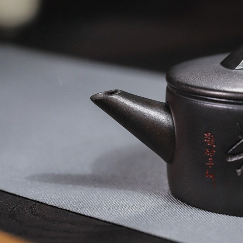 Théière Yixing Zisha entièrement faite à la main [Zhi Xiang Hanwa] (Tian Qing Ni - 200 ml)