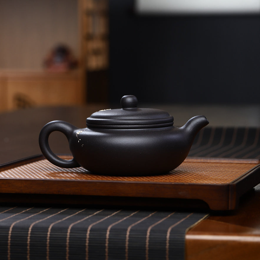 Yixing Zisha Teapot [Plum Blossom Fanggu 梅花仿古] (Hei Ni - 220ml)