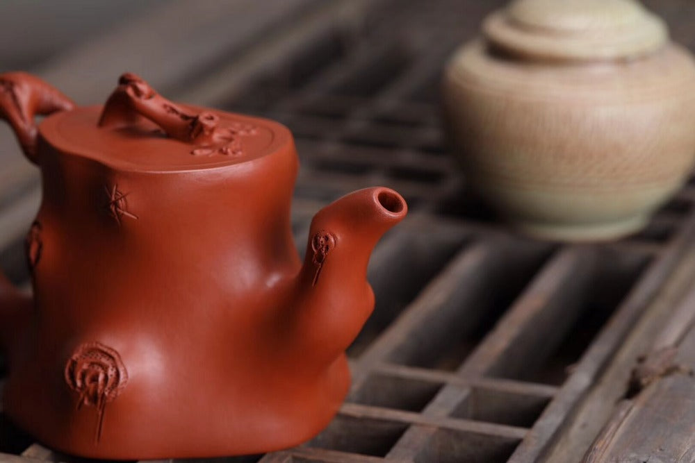 Full Handmade Yixing Zisha Teapot [Plum Tree Trunk Pot] (Zhu Ni - 300ml)