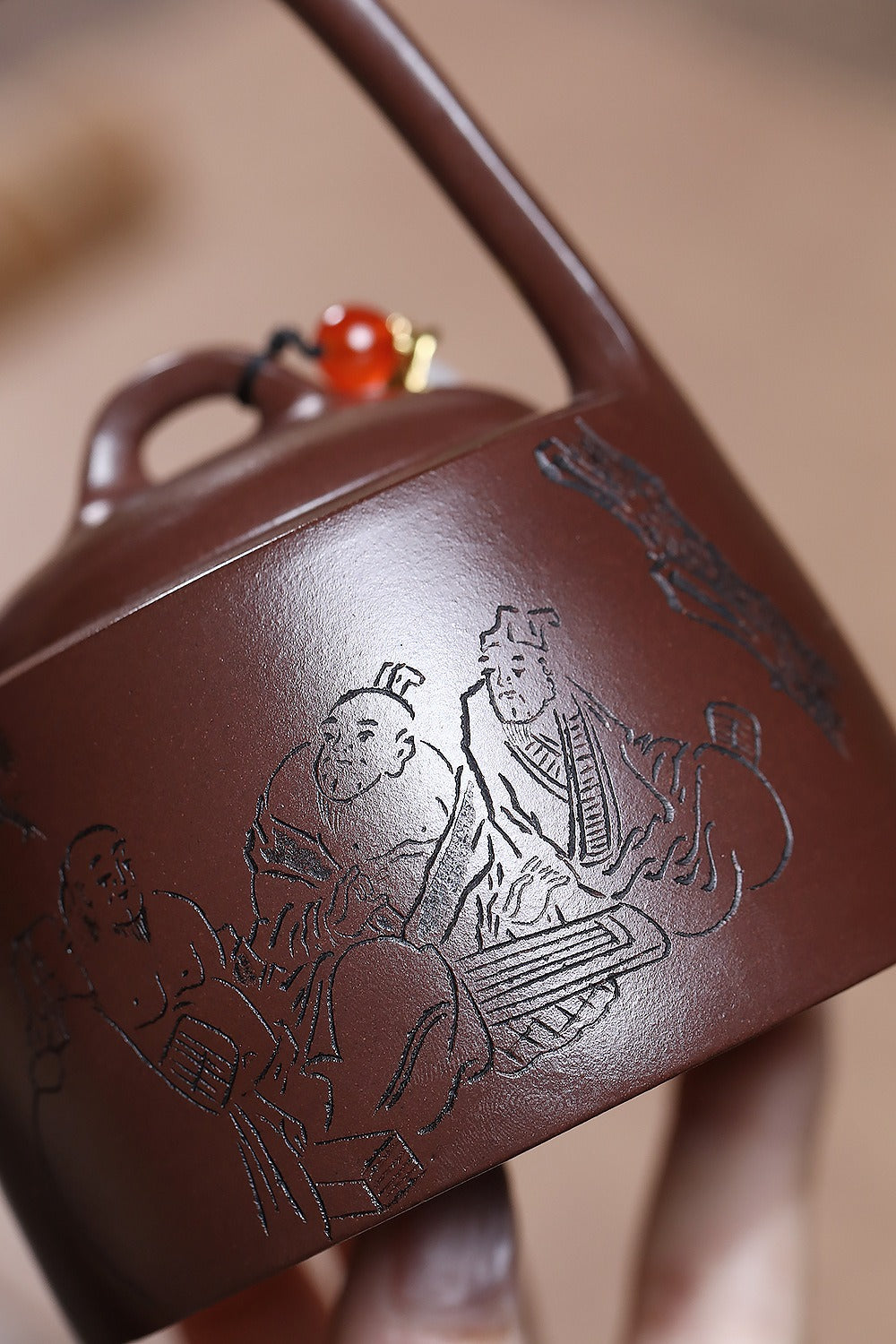 宜兴紫砂茶壶 [曼生提梁] (紫泥 - 270ml)