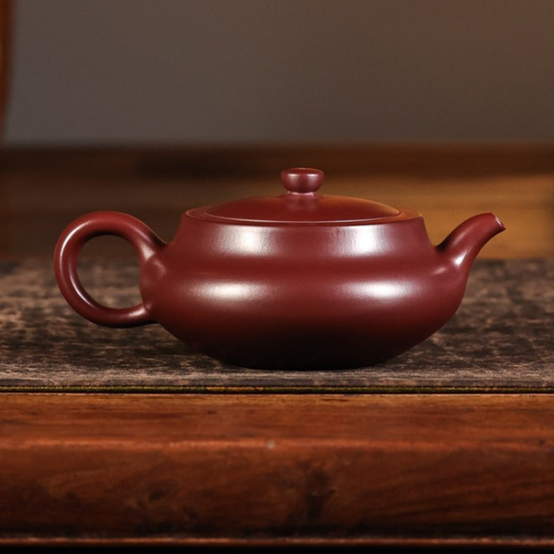 Vollständig handgefertigte Yixing-Zisha-Teekanne 【San Pan Kanne】 (Long Xue Sha - 230 ml)