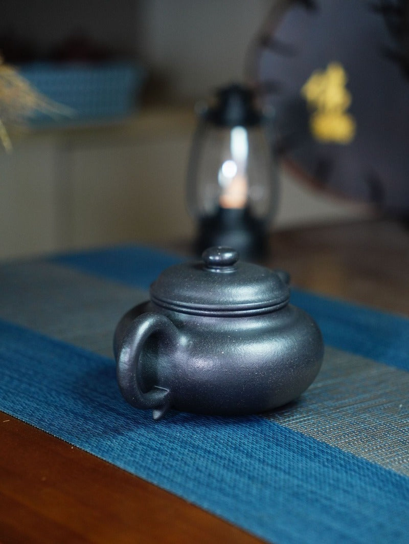 Théière Yixing Zisha entièrement faite à la main [Pot Fanggu] (Zhu Ni cuite en réduction - 260ml)