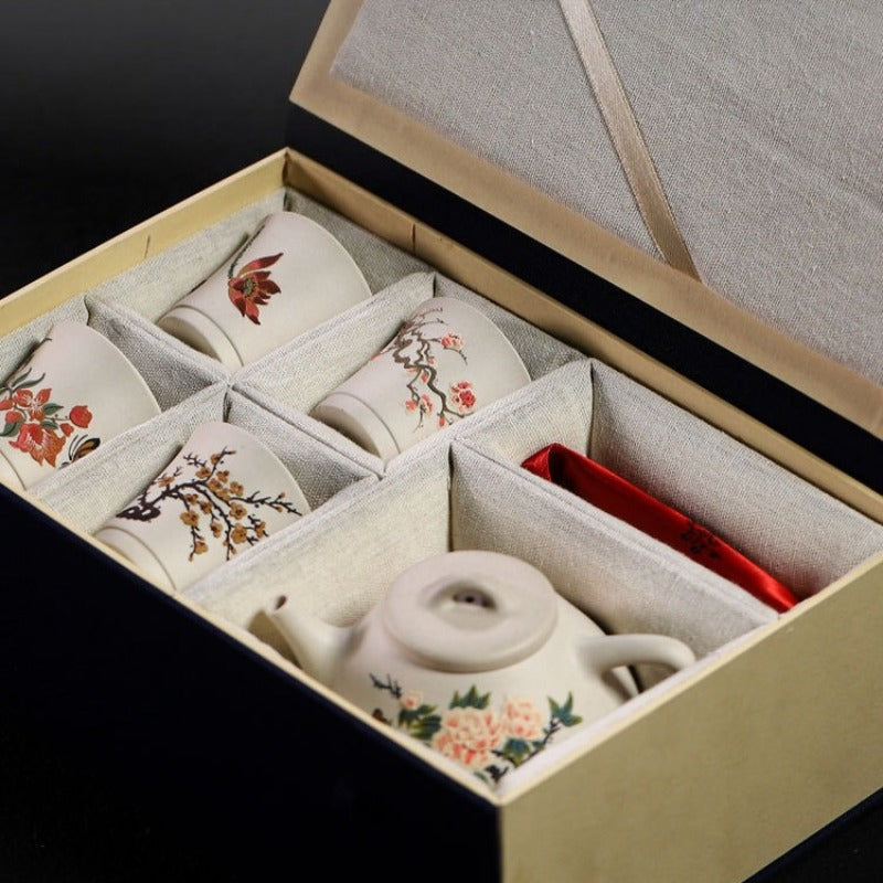 Full Handmade Yixing Zisha Teapot [Flowers Collection] 1 Pot 4 Cups Set (Bei Duan Ni - 245ml)