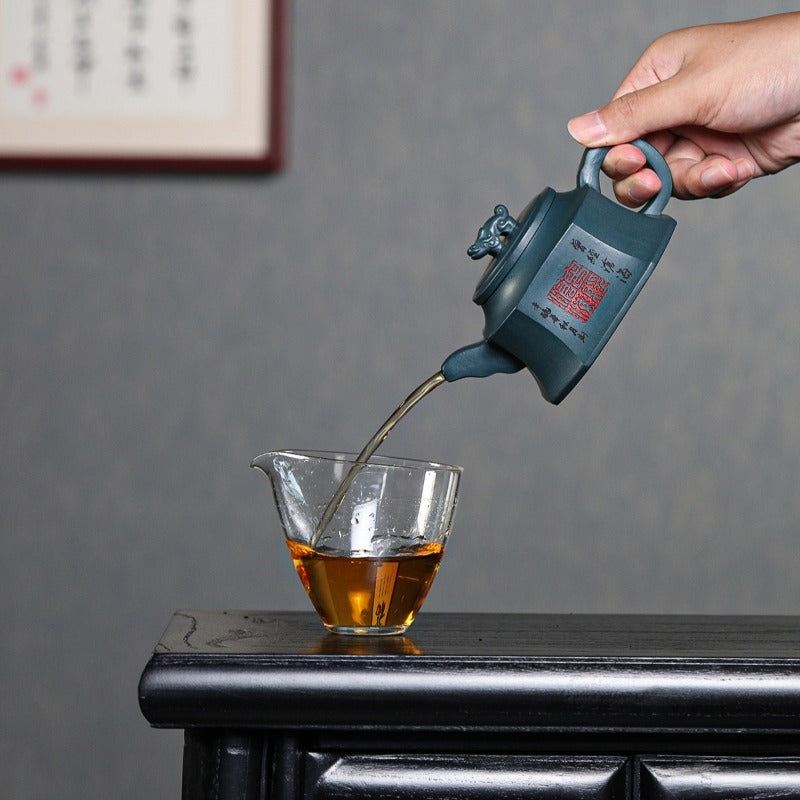 宜兴紫砂茶壶 [八方龙尊] (天青泥 - 220ml)