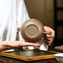 Load image into Gallery viewer, Yixing Zisha Teapot [Xinjing Fanggu 心经仿古] (Duan Ni - 280ml)
