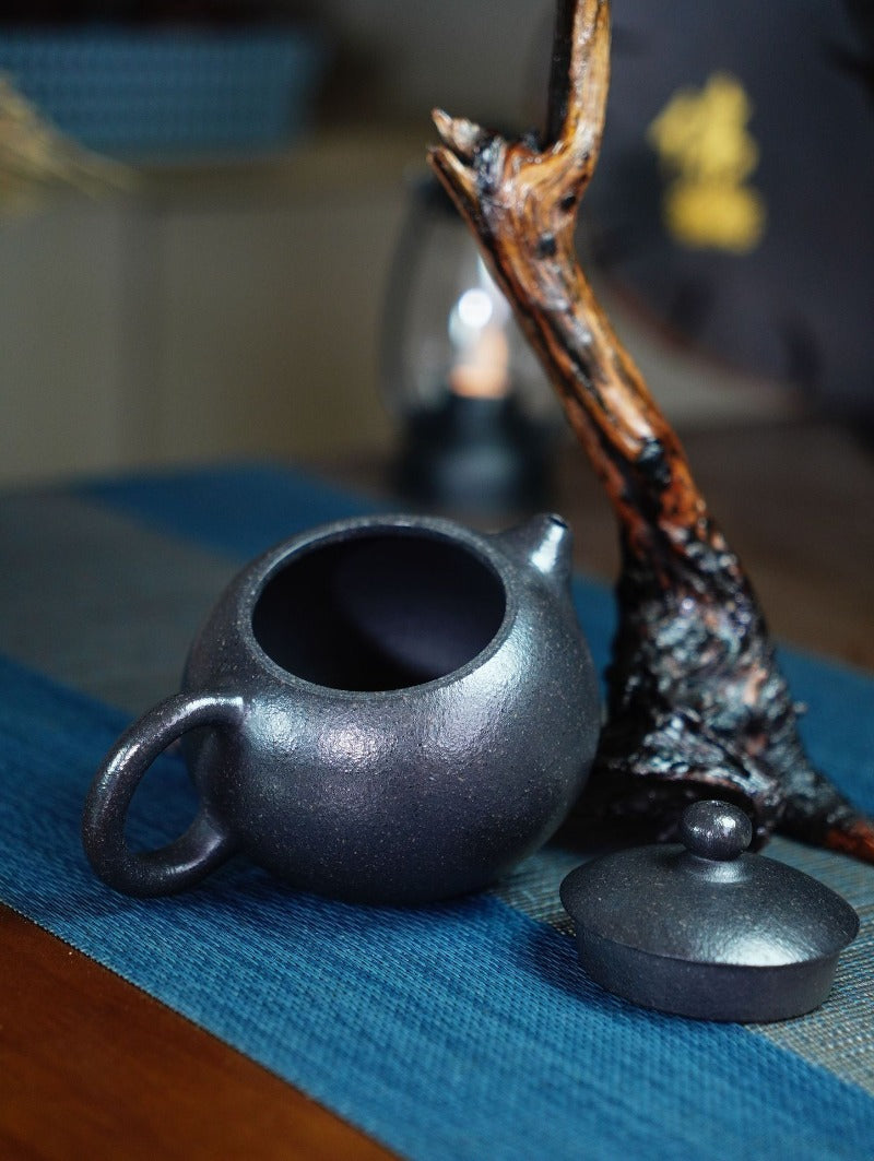 Teiera Yixing Zisha completamente fatta a mano [Xishi Pot] (Zhuni ridotto - 240 ml)