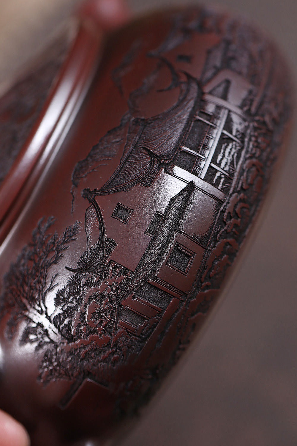 宜兴紫砂茶壶 [江南寒江] (古铜乌泥 - 650ml)