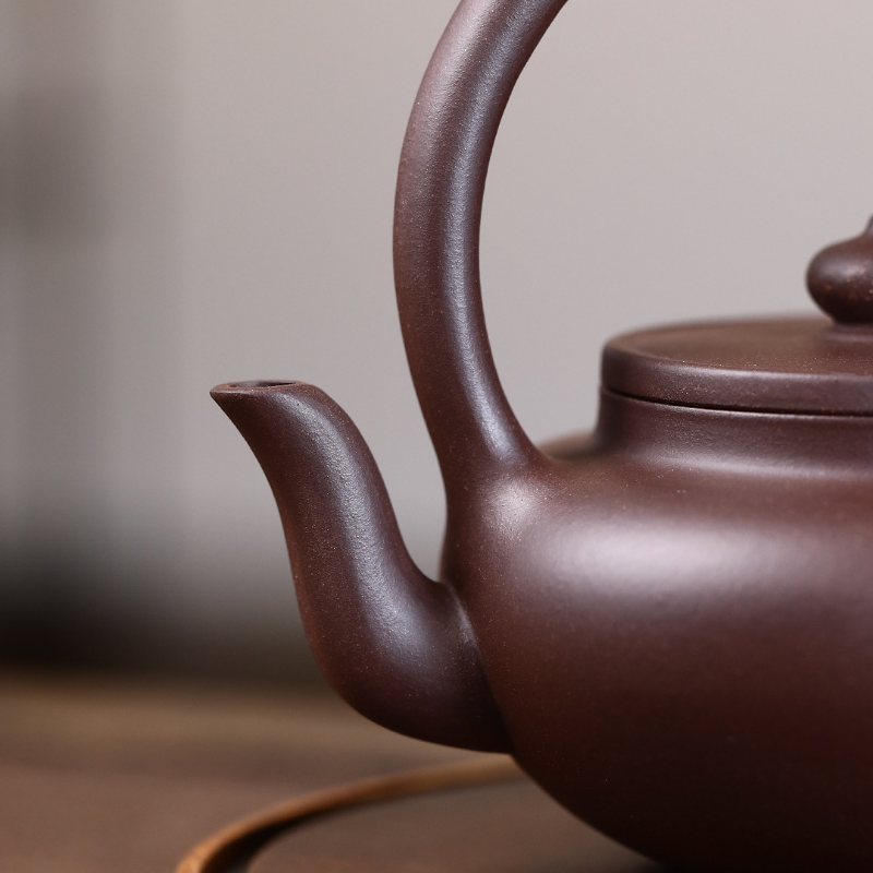 Yixing Zisha Teapot [Tiliang Pot 提梁壶] (Zi Ni - 250ml)