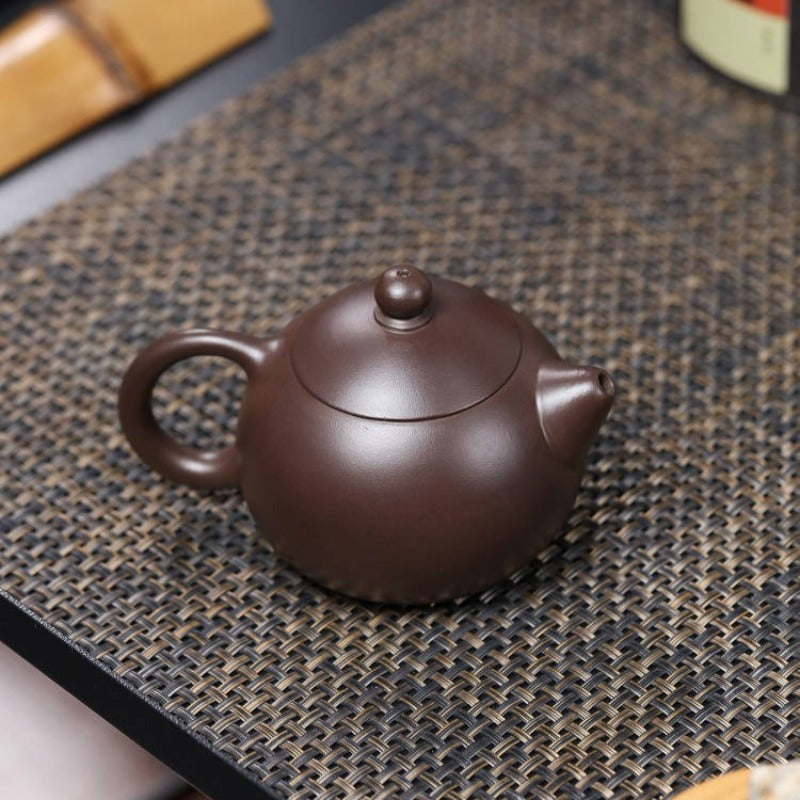 Full Handmade Yixing Zisha Teapot [Xishi Pot] (Lao Zi Ni - 200ml)