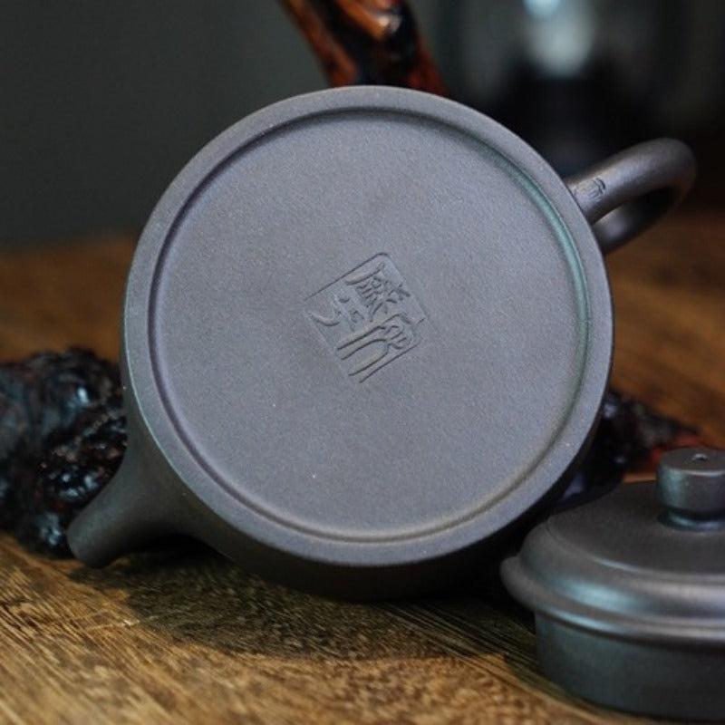 Théière Yixing Zisha entièrement faite à la main [Pot Dezhong] (Qinghui Ni - 190 ml)