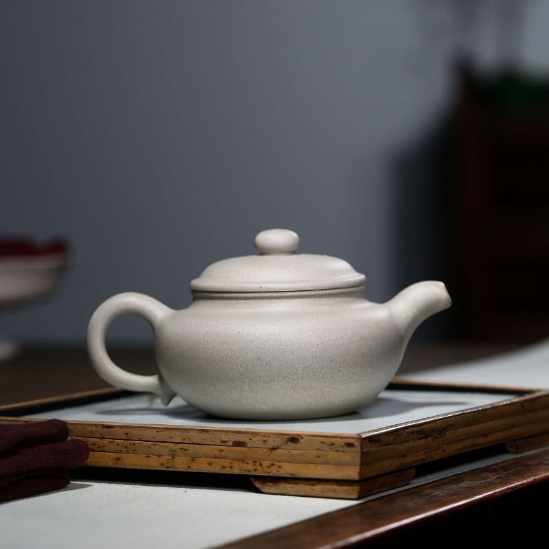 Yixing Zisha Teapot [Antique Pot 仿古壶] (Bai Duan Ni - 300ml)