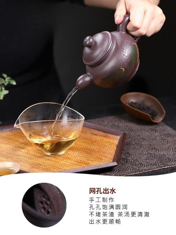 Théière Yixing Zisha entièrement faite à la main [La Grande Muraille] (30 Mu Jinsha Zi Ni - 300 ml)