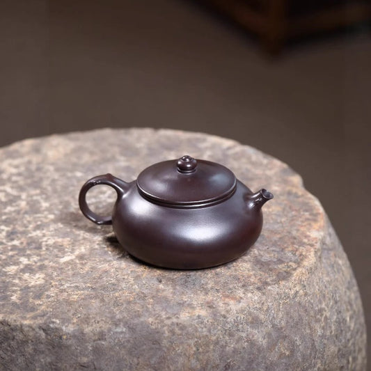 Yixing Zisha Teapot [Peach Leaf Han Jiang] (Zi Ni - 240ml)
