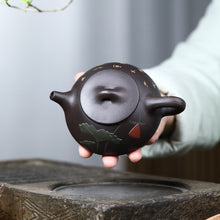 Load image into Gallery viewer, Yixing Zisha Teapot [Lotus Leaf Shi Piao 荷叶石瓢] (Hei Jin Sha - 220ml)
