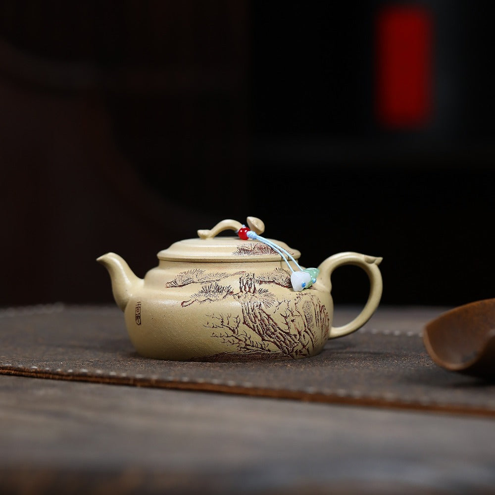 Yixing Zisha Teekanne [Ruyi Song Ying] (Bensan Lu Ni - 220ml)