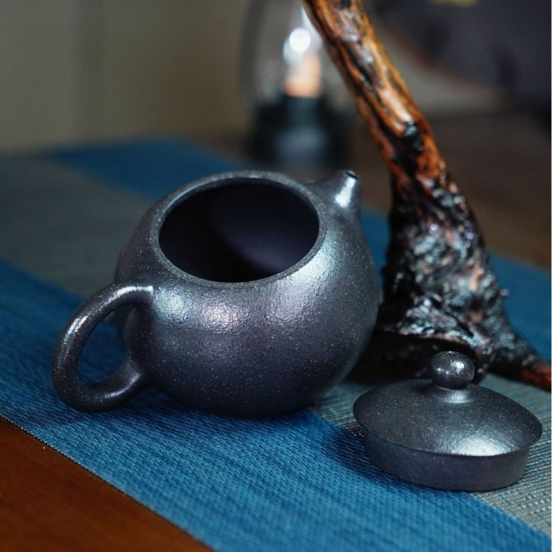 Teiera Yixing Zisha completamente fatta a mano [Xishi Pot] (Zhuni ridotto - 240 ml)